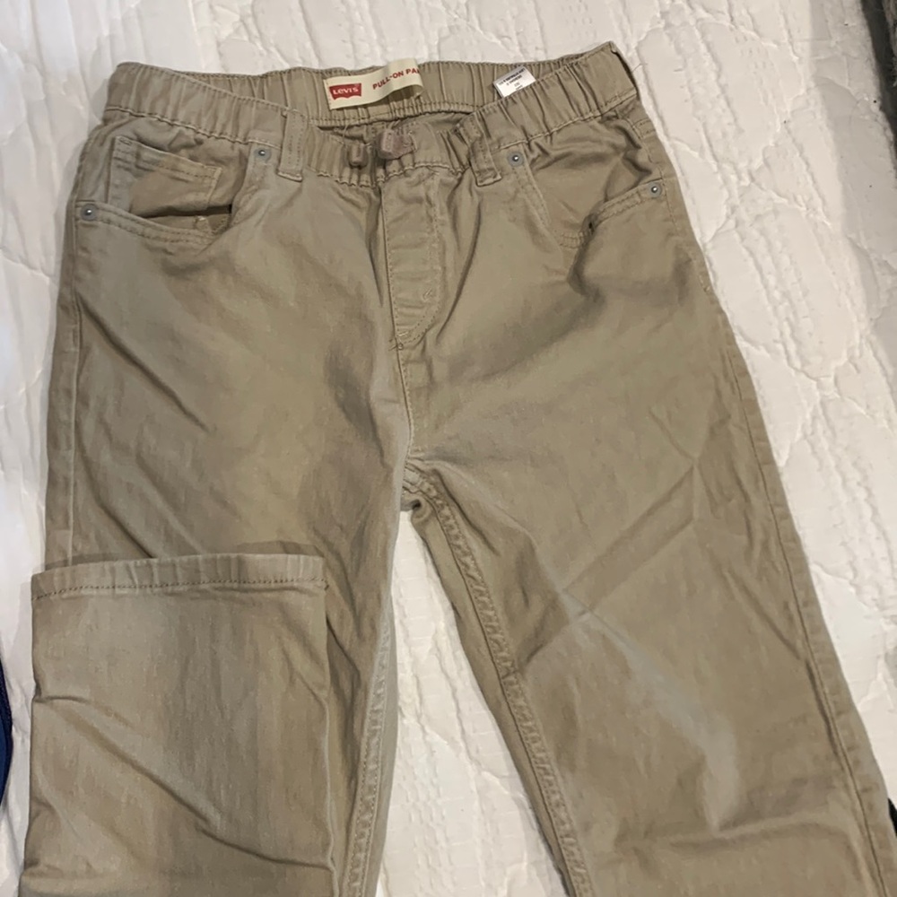 Levi’s pants